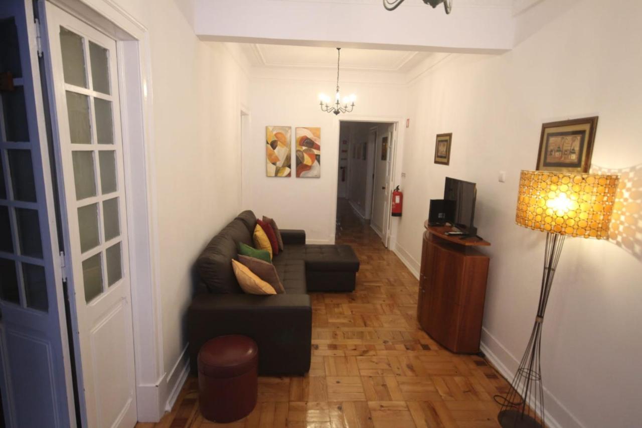 Antique M1 R1 - Amazing Double Room With Shared Bathroom In Marques Pombal Lisbon Exterior photo