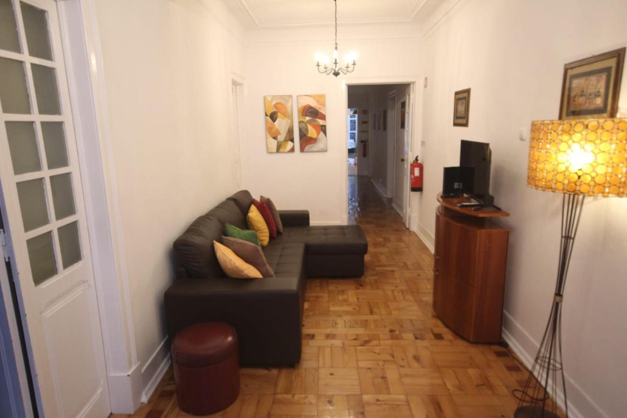 Antique M1 R1 - Amazing Double Room With Shared Bathroom In Marques Pombal Lisbon Exterior photo