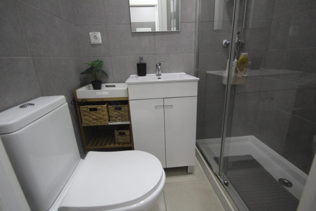 Antique M1 R1 - Amazing Double Room With Shared Bathroom In Marques Pombal Lisbon Exterior photo